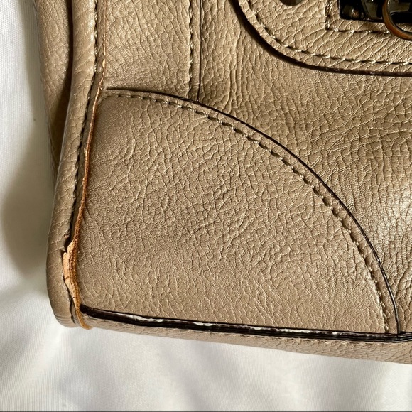 Simply Vera Wang Crossbody Purse Tan/Beige - Picture 4 of 8